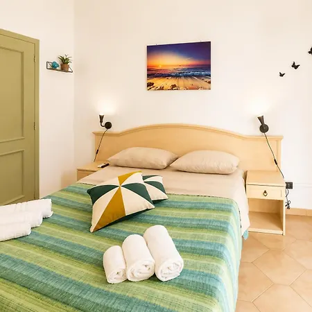Bed And Breakfast Station-3