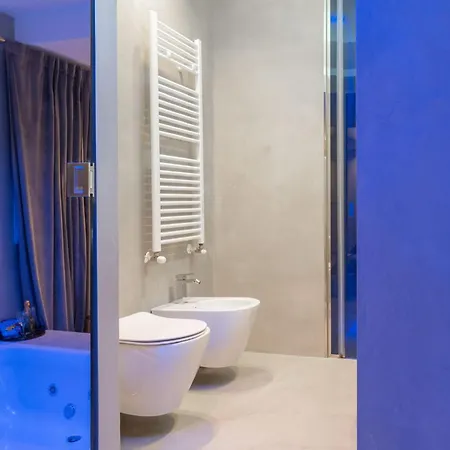 Four Luxury Suite-2