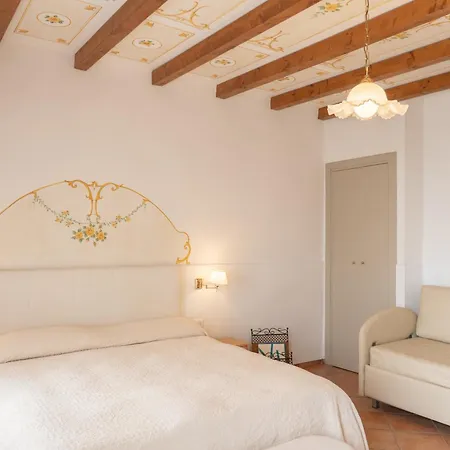Village Hotel Lucia-2