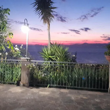 Villa Malandrino Guest House-2