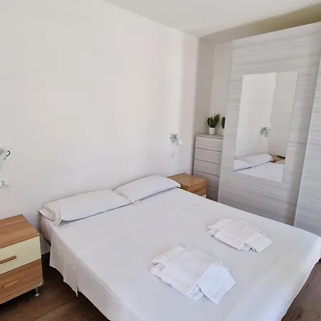 Villa Epi-2