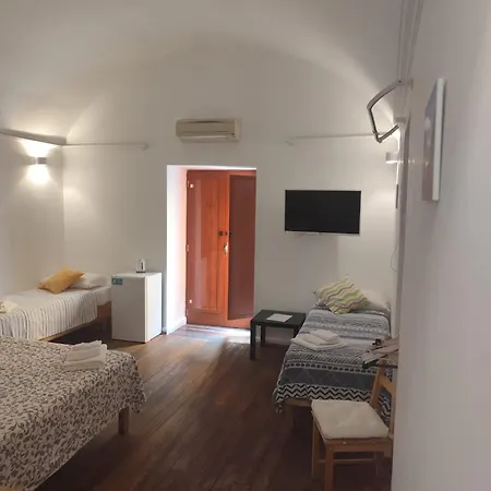 Munaciello Rooms-3