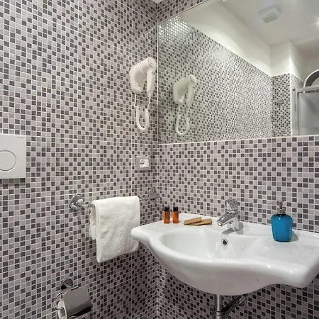 Frattina Grand Suite Guesthouse-3
