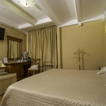 Luxury Rooms H 2000 Roma-2