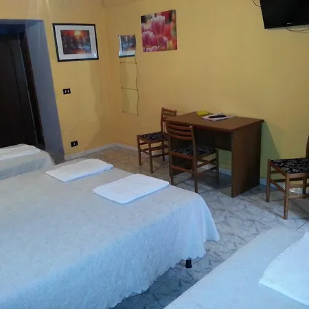 Roxena House-2