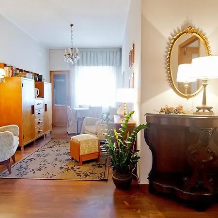Mimi Rooms-2