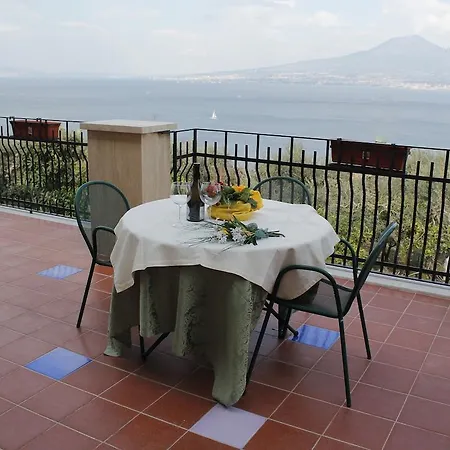 Ancelle Sorrento - Casa D'Accoglienza-2