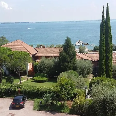 Hotel Du Lac-2