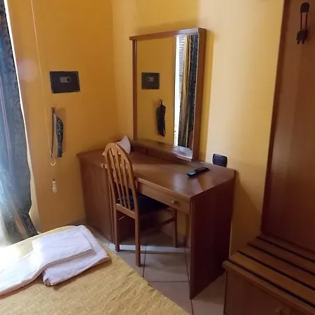 Hotel Mari 2-3