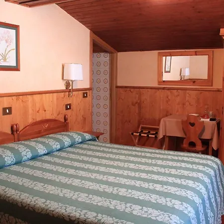 Hotel Edelweiss-2