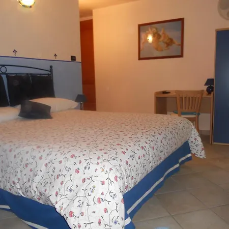 B&B Renzano Bedrooms-2