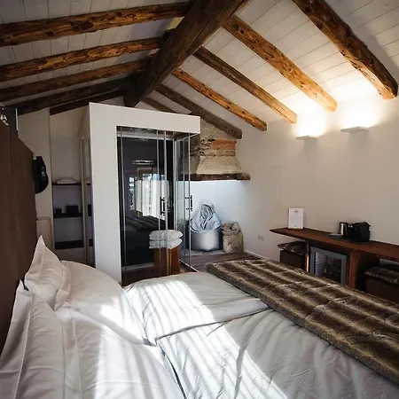 Chambres D'Hotes La Latteria-3