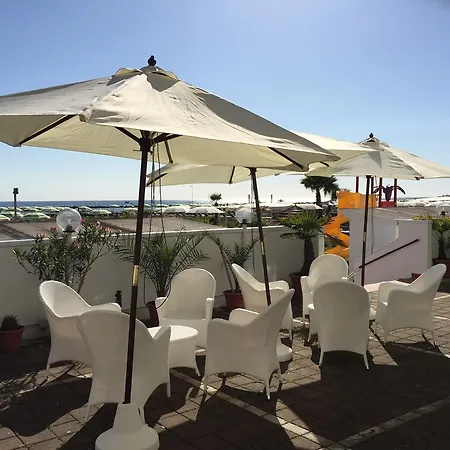 Hotel Belvedere Spiaggia-3