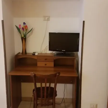 Gli Agrumi Rooms-2