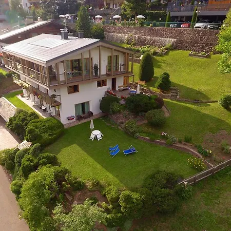 Residence Larciunei-3