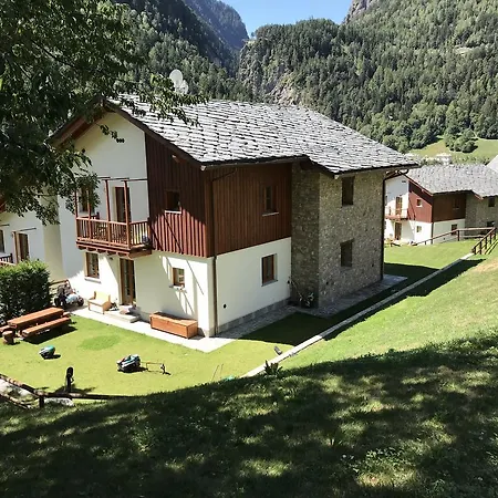 Villaggio delle Alpi-3