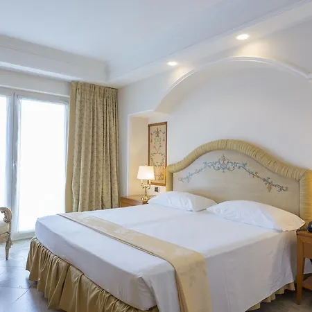 Hotel Ashley-3