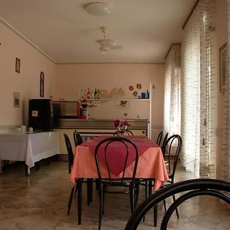 Hotel Ivette-3