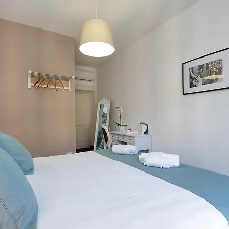 Midnight In Rome Guest House-3