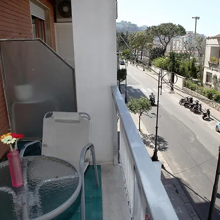 Hotel Linda-2