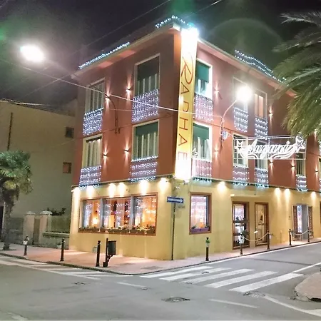Hotel Raphael-3