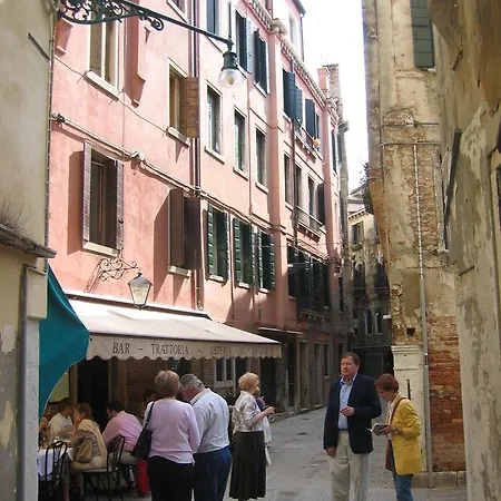 B&B Santo Stefano - Venezia-3