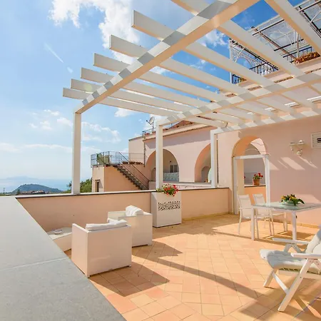 B&B Cassiopea-3