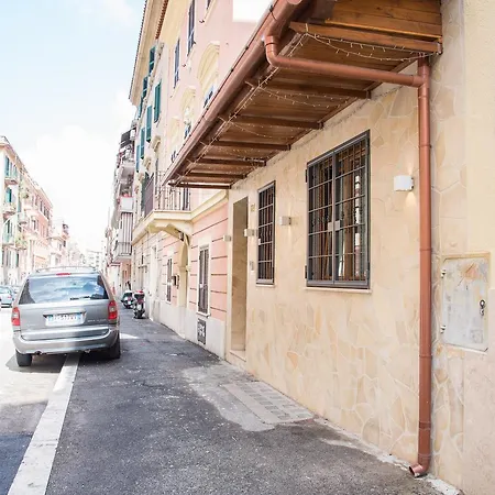 Mancini Shabby House-3
