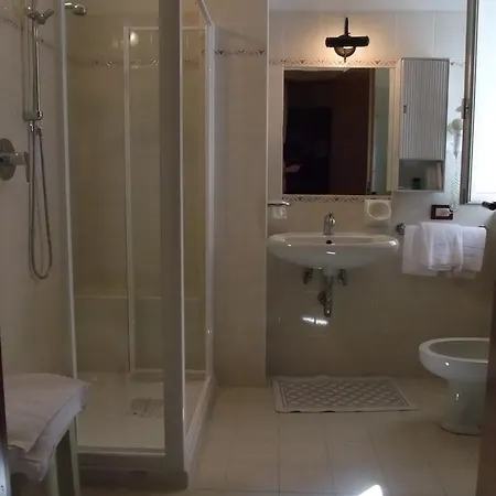 Hotel Miralago-2