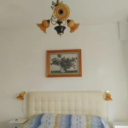 Nancy House-3