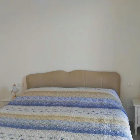 Nancy House-2