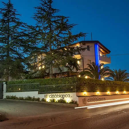 Boutique Hotel E Spa Citta Bianca-2