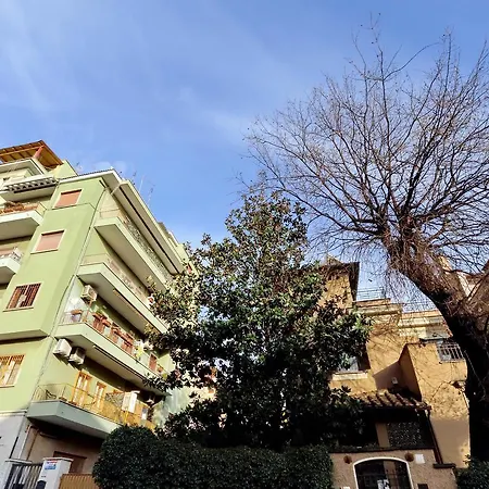 I Pini Di Roma - Rooms & Suites-2
