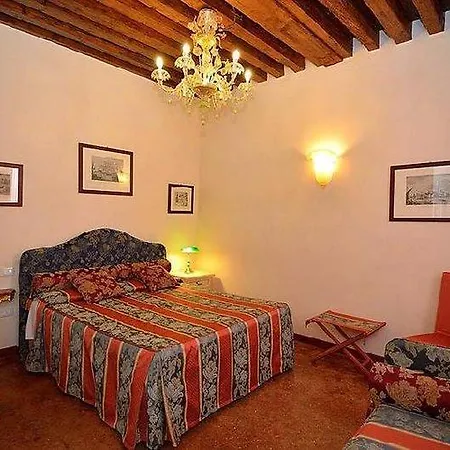 Alloggi Al Mercante-3