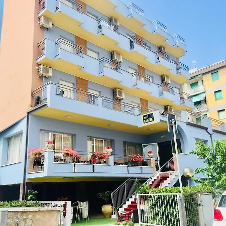 Hotel Majestic-3