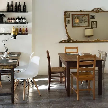 Brusco Rooms-3