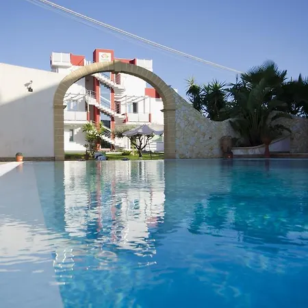 Hotel Rainbow Resort-3