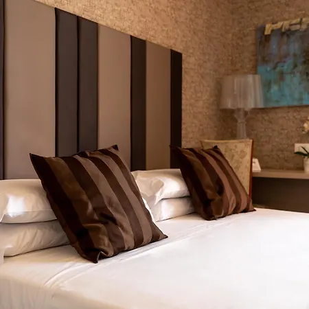 Blue Inn Luxury Suites-2