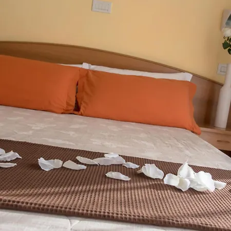 Hotel Emilia-3