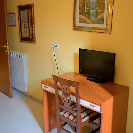 Bed In Roma-2