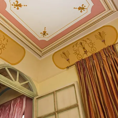Palazzo Maggiore-3