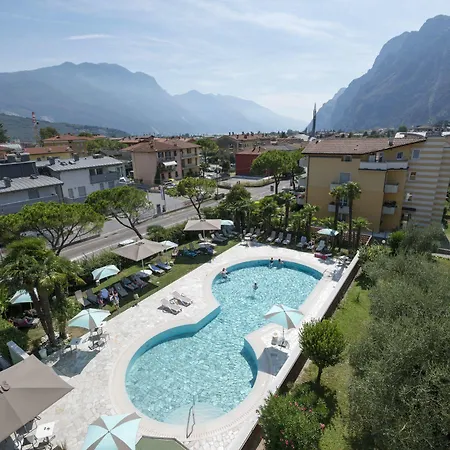 Bristol Hotel Riva Del Garda-2