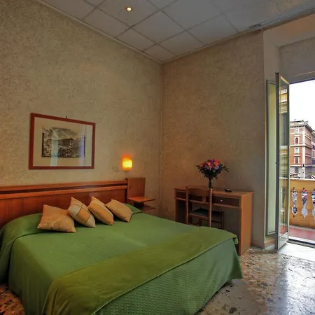 Hotel Embassy-2
