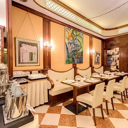 Hotel Romana Residence-3