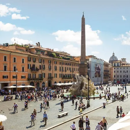 Hub Navona-3