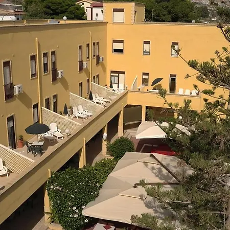 Resort Sole Mediterraneo-2