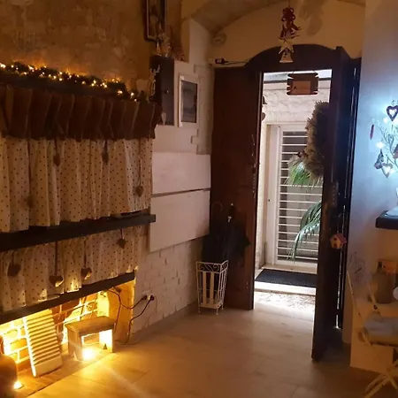 B&B La Maison Del Borgo Antico-2