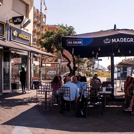 La Madegra Seasuite-2