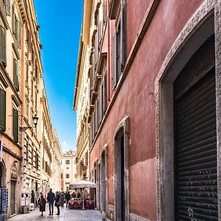 Trevi & Pantheon Design Rooms-2
