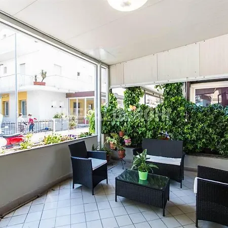 Hotel Laura-2